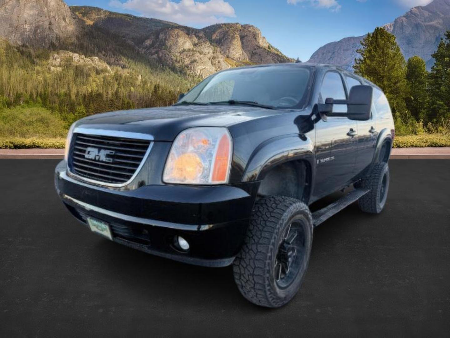 2008 Onyx Black /Ebony GMC Yukon XL 2500 (1GKGK26KX8R) with an Vortec 6L V-8 variable valve control engine, Automatic transmission, located at 1175 N Woodruff Ave, Idaho Falls, ID, 83401, 43.506901, -111.999657 - At Timberline Auto, finding a great deal on your next vehicle is always easy! Our experienced sales staff's goal is to help find you the right vehicle at the right price! Our knowledgeable finance department has options for almost any credit score. We offer extended service contract options to prote - Photo#0