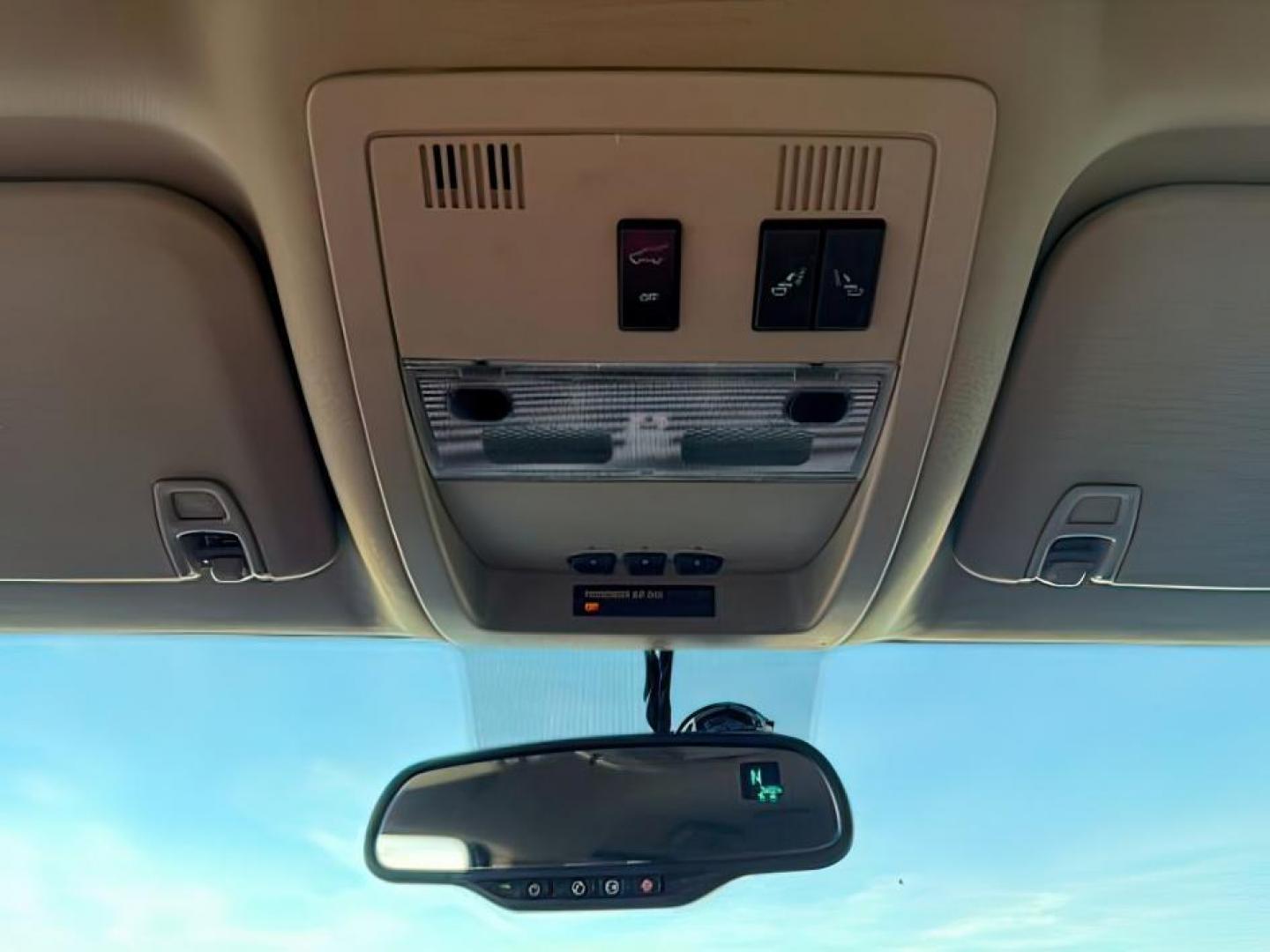 2008 Onyx Black /Ebony GMC Yukon XL 2500 (1GKGK26KX8R) with an Vortec 6L V-8 variable valve control engine, Automatic transmission, located at 1175 N Woodruff Ave, Idaho Falls, ID, 83401, 43.506901, -111.999657 - At Timberline Auto, finding a great deal on your next vehicle is always easy! Our experienced sales staff's goal is to help find you the right vehicle at the right price! Our knowledgeable finance department has options for almost any credit score. We offer extended service contract options to prote - Photo#17