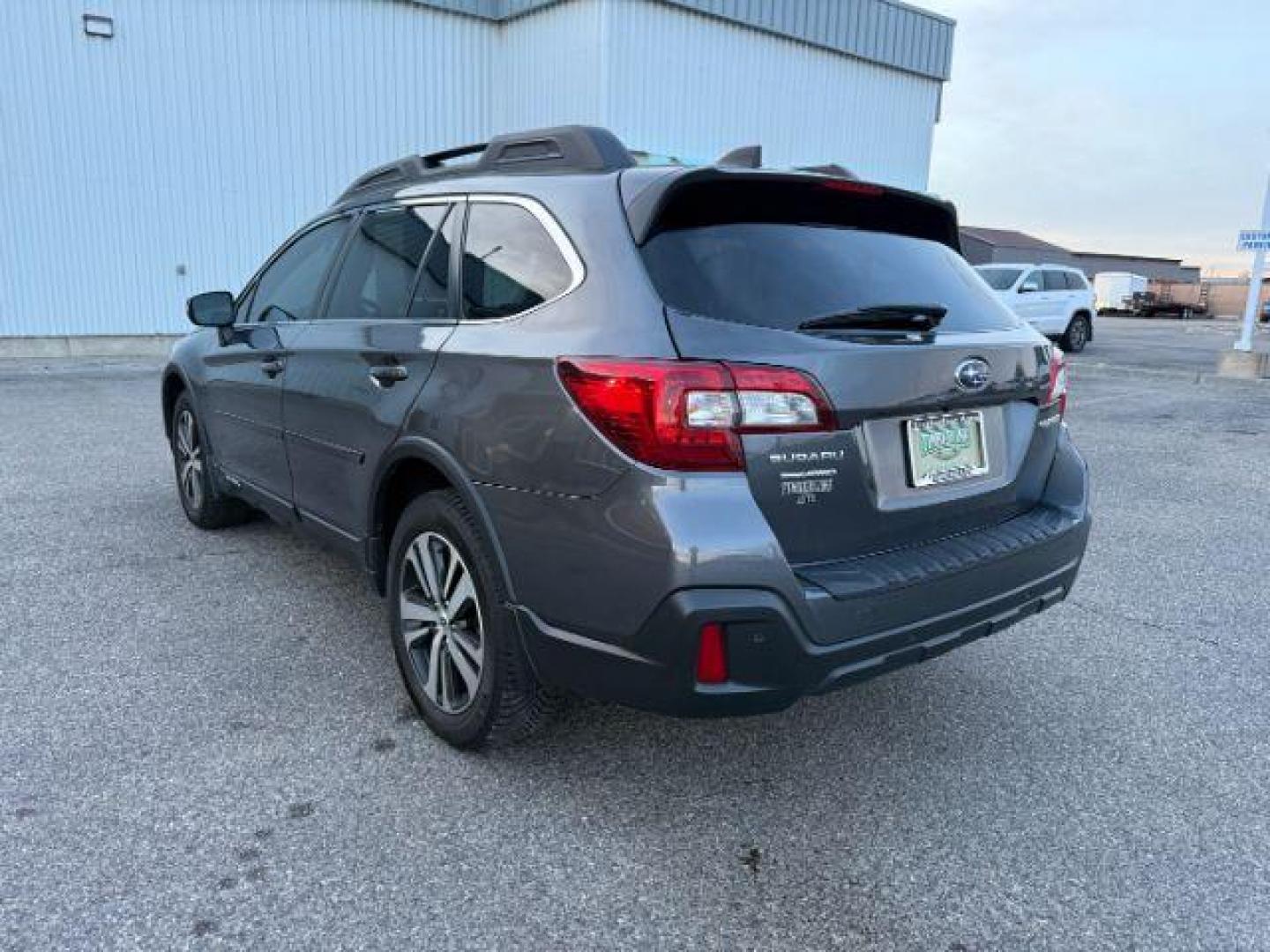 2018 GRAY /Slate Black Subaru Outback (4S4BSANC9J3) with an 25L H-4 DOHC engine, Automatic transmission, located at 1175 N Woodruff Ave, Idaho Falls, ID, 83401, 43.506901, -111.999657 - At Timberline Auto, finding a great deal on your next vehicle is always easy! Our experienced sales staff's goal is to help find you the right vehicle at the right price! Our knowledgeable finance department has options for almost any credit score. We offer extended service contract options to prote - Photo#30