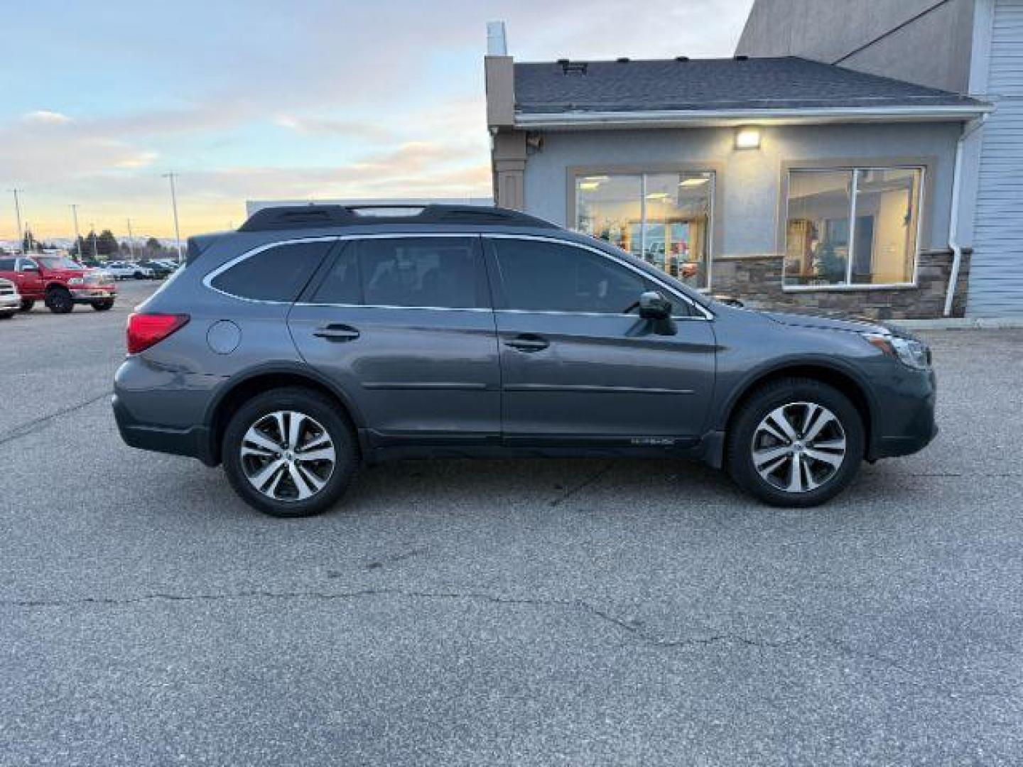 2018 GRAY /Slate Black Subaru Outback (4S4BSANC9J3) with an 25L H-4 DOHC engine, Automatic transmission, located at 1175 N Woodruff Ave, Idaho Falls, ID, 83401, 43.506901, -111.999657 - At Timberline Auto, finding a great deal on your next vehicle is always easy! Our experienced sales staff's goal is to help find you the right vehicle at the right price! Our knowledgeable finance department has options for almost any credit score. We offer extended service contract options to prote - Photo#37