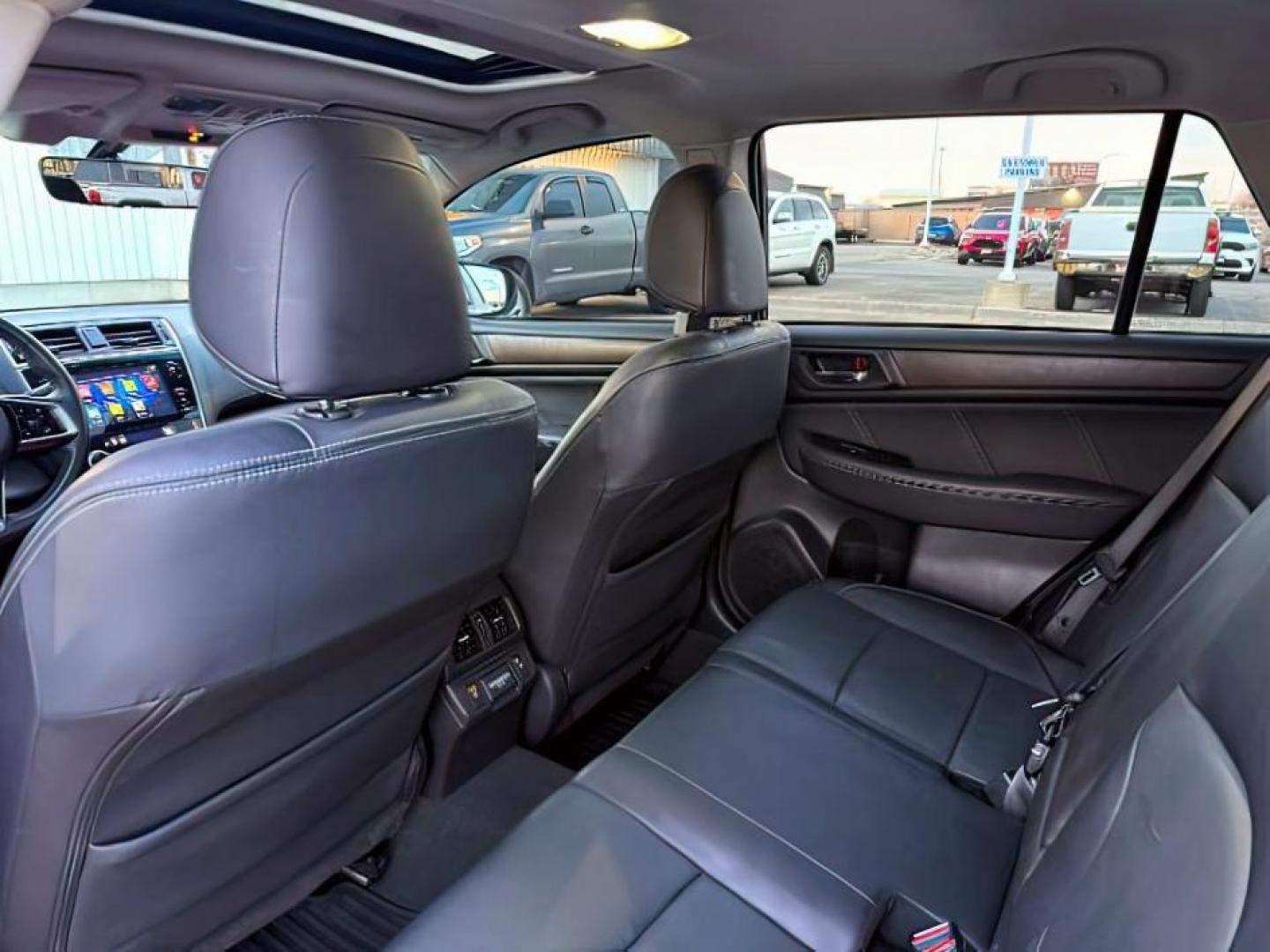 2018 GRAY /Slate Black Subaru Outback (4S4BSANC9J3) with an 25L H-4 DOHC engine, Automatic transmission, located at 1175 N Woodruff Ave, Idaho Falls, ID, 83401, 43.506901, -111.999657 - At Timberline Auto, finding a great deal on your next vehicle is always easy! Our experienced sales staff's goal is to help find you the right vehicle at the right price! Our knowledgeable finance department has options for almost any credit score. We offer extended service contract options to prote - Photo#26