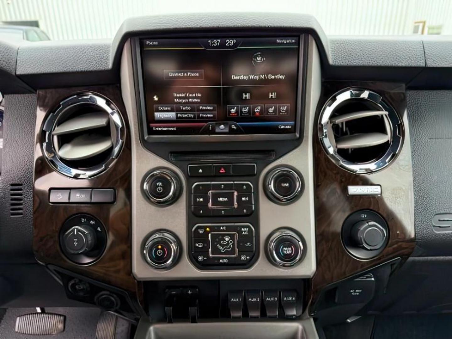 2015 Tuxedo Black Metallic /Black Ford F-350 PLATINUM (1FT8W3BT1FE) with an Powerstroke 6.7L V-8 diesel direct injection engine, AUTOMATIC transmission, located at 1235 N Woodruff Ave., Idaho Falls, 83401, (208) 523-1053, 43.507172, -112.000488 - Photo#15