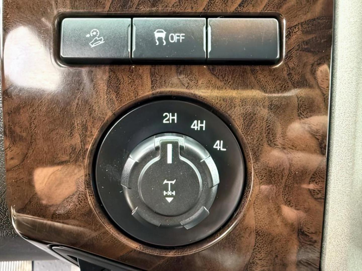 2015 Tuxedo Black Metallic /Black Ford F-350 PLATINUM (1FT8W3BT1FE) with an Powerstroke 6.7L V-8 diesel direct injection engine, AUTOMATIC transmission, located at 1235 N Woodruff Ave., Idaho Falls, 83401, (208) 523-1053, 43.507172, -112.000488 - Photo#16