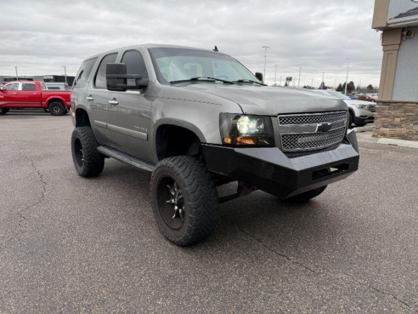 2007 GREY /Ebony Chevrolet Tahoe (1GNFK13027J) with an 53 engine, Automatic transmission, located at 1175 N Woodruff Ave, Idaho Falls, ID, 83401, 43.506901, -111.999657 - ... Read the full description on our Website at: www.usedtrucksidahofalls.com - Photo#16