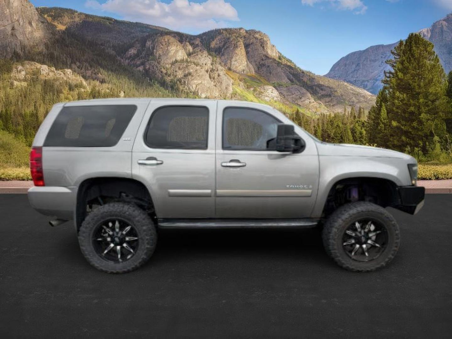 2007 GREY /Ebony Chevrolet Tahoe (1GNFK13027J) with an 53 engine, Automatic transmission, located at 1175 N Woodruff Ave, Idaho Falls, ID, 83401, 43.506901, -111.999657 - ... Read the full description on our Website at: www.usedtrucksidahofalls.com - Photo#5