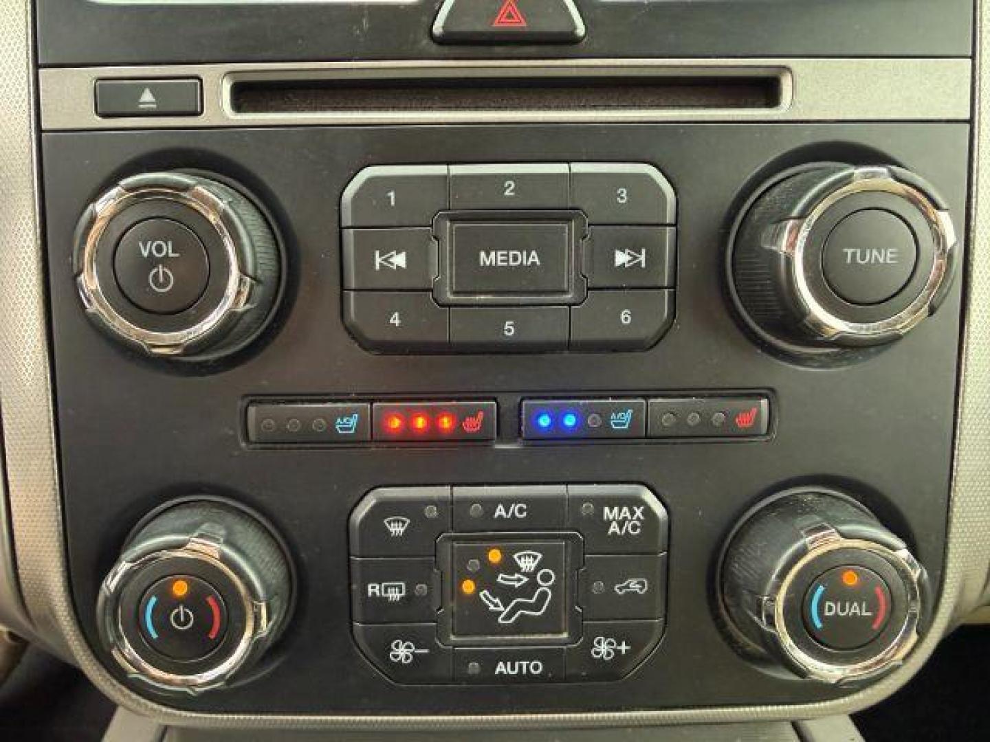 2017 BLUE /Ebony Ford Expedition EL (1FMJK1JT9HE) with an EcoBoost 35L V-6 gasoline direct injection engine, Automatic transmission, located at 1175 N Woodruff Ave, Idaho Falls, ID, 83401, 43.506901, -111.999657 - At Timberline Auto, finding a great deal on your next vehicle is always easy! Our experienced sales staff's goal is to help find you the right vehicle at the right price! Our knowledgeable finance department has options for almost any credit score. We offer extended service contract options to prote - Photo#44