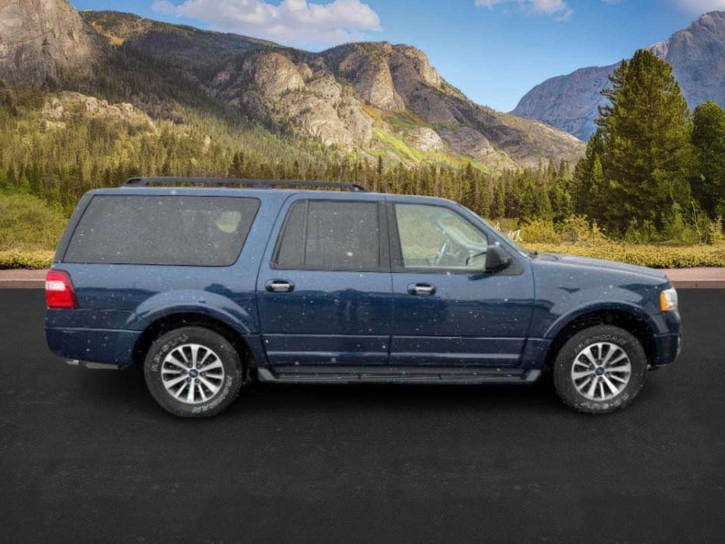 2017 BLUE /Ebony Ford Expedition EL (1FMJK1JT9HE) with an EcoBoost 35L V-6 gasoline direct injection engine, Automatic transmission, located at 1175 N Woodruff Ave, Idaho Falls, ID, 83401, 43.506901, -111.999657 - At Timberline Auto, finding a great deal on your next vehicle is always easy! Our experienced sales staff's goal is to help find you the right vehicle at the right price! Our knowledgeable finance department has options for almost any credit score. We offer extended service contract options to prote - Photo#8