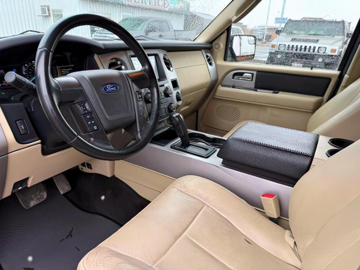 2017 BLUE /Ebony Ford Expedition EL (1FMJK1JT9HE) with an EcoBoost 35L V-6 gasoline direct injection engine, Automatic transmission, located at 1175 N Woodruff Ave, Idaho Falls, ID, 83401, 43.506901, -111.999657 - At Timberline Auto, finding a great deal on your next vehicle is always easy! Our experienced sales staff's goal is to help find you the right vehicle at the right price! Our knowledgeable finance department has options for almost any credit score. We offer extended service contract options to prote - Photo#14