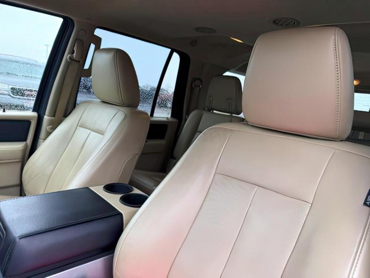 2017 BLUE /Ebony Ford Expedition EL (1FMJK1JT9HE) with an EcoBoost 35L V-6 gasoline direct injection engine, Automatic transmission, located at 1175 N Woodruff Ave, Idaho Falls, ID, 83401, 43.506901, -111.999657 - At Timberline Auto, finding a great deal on your next vehicle is always easy! Our experienced sales staff's goal is to help find you the right vehicle at the right price! Our knowledgeable finance department has options for almost any credit score. We offer extended service contract options to prote - Photo#20