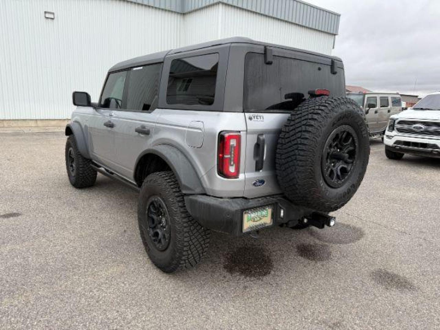 2022 SILVER /Medium Sandstone w/Black Onyx Ford Bronco (1FMEE5DP3NL) with an EcoBoost 27L V-6 portdirect injection engine, Automatic transmission, located at 1175 N Woodruff Ave, Idaho Falls, ID, 83401, 43.506901, -111.999657 - At Timberline Auto, finding a great deal on your next vehicle is always easy! Our experienced sales staff's goal is to help find you the right vehicle at the right price! Our knowledgeable finance department has options for almost any credit score. We offer extended service contract options to prote - Photo#28