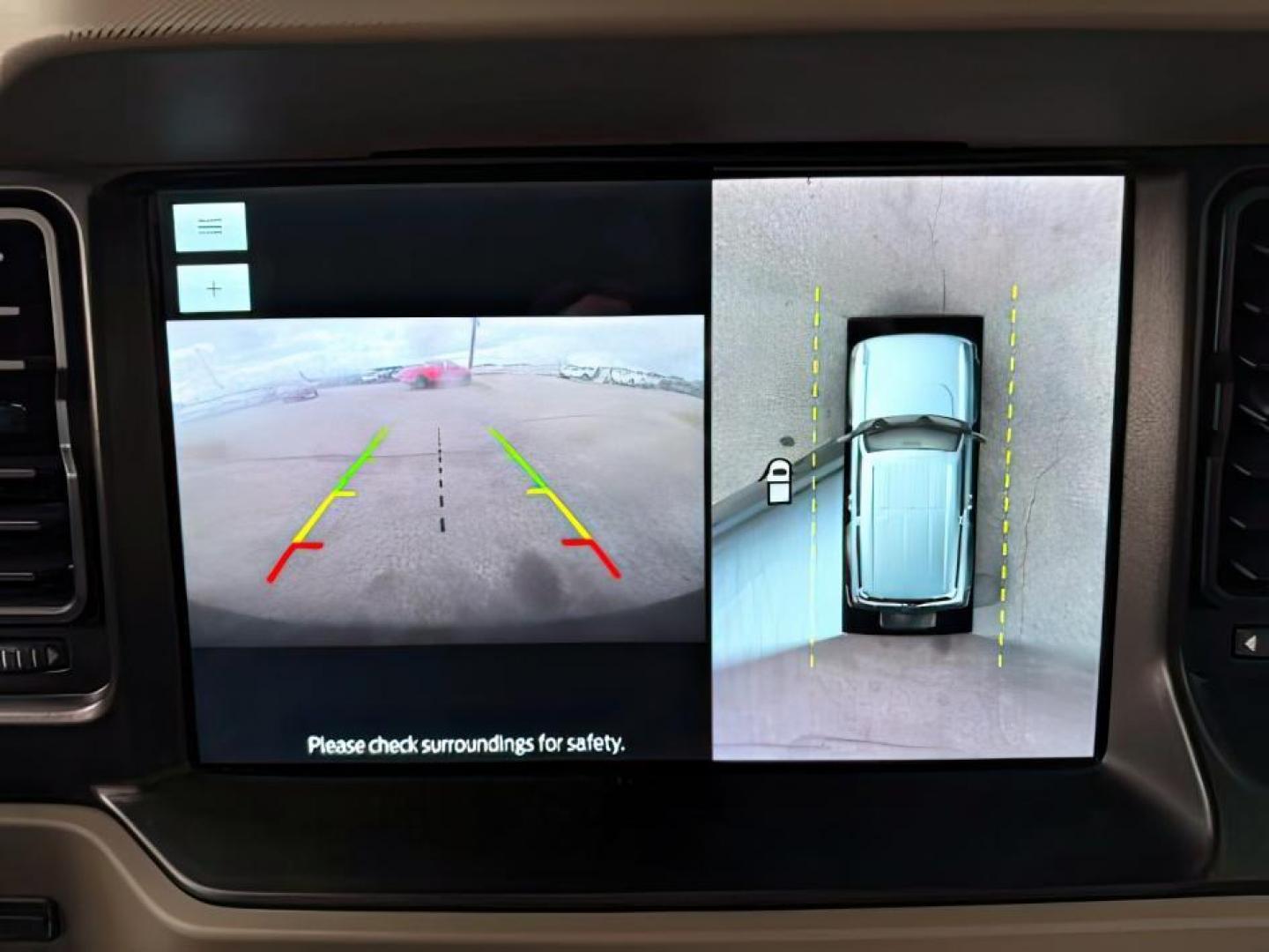 2022 SILVER /Medium Sandstone w/Black Onyx Ford Bronco (1FMEE5DP3NL) with an EcoBoost 27L V-6 portdirect injection engine, Automatic transmission, located at 1175 N Woodruff Ave, Idaho Falls, ID, 83401, 43.506901, -111.999657 - At Timberline Auto, finding a great deal on your next vehicle is always easy! Our experienced sales staff's goal is to help find you the right vehicle at the right price! Our knowledgeable finance department has options for almost any credit score. We offer extended service contract options to prote - Photo#17