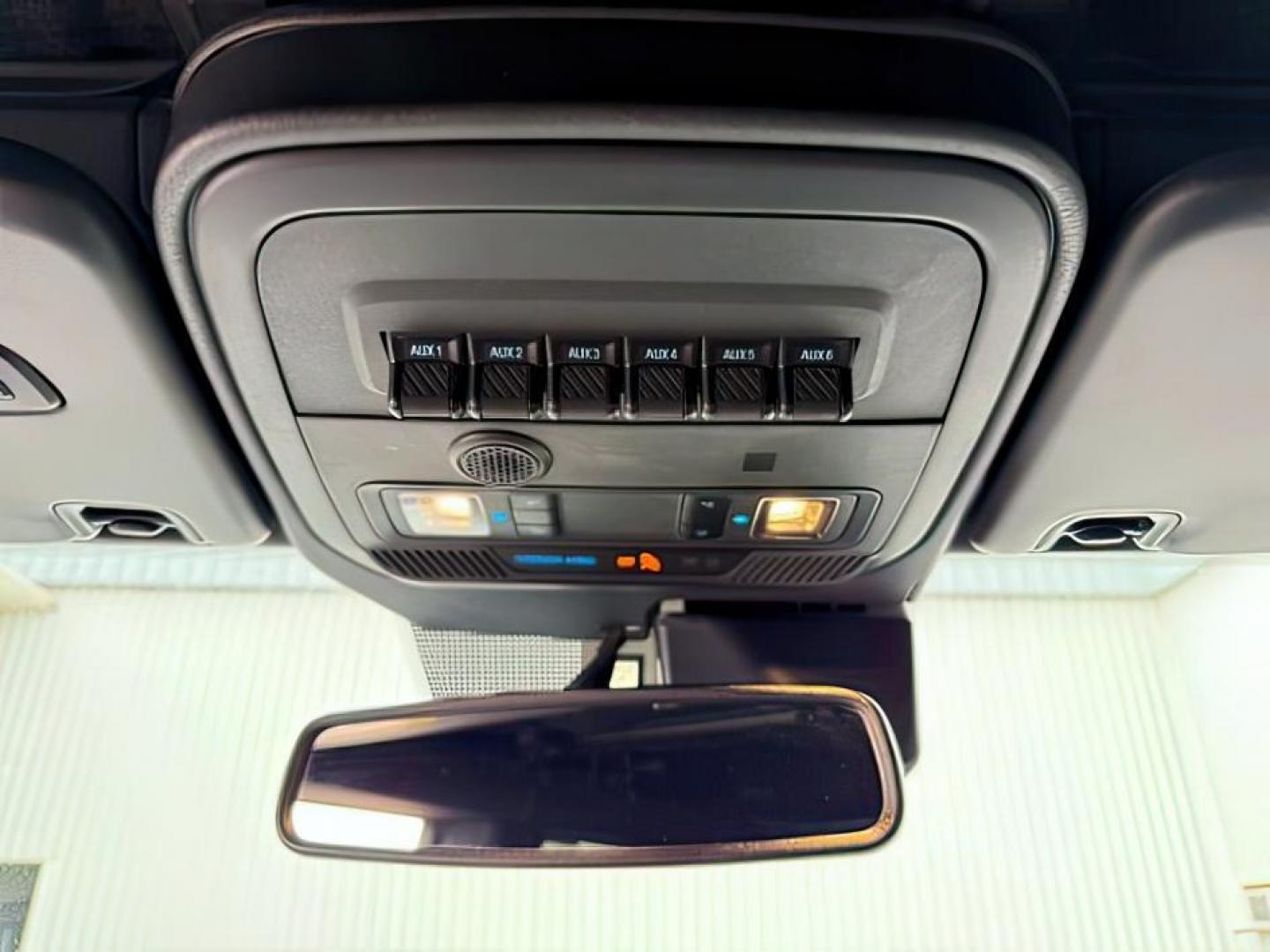 2022 SILVER /Medium Sandstone w/Black Onyx Ford Bronco (1FMEE5DP3NL) with an EcoBoost 27L V-6 portdirect injection engine, Automatic transmission, located at 1175 N Woodruff Ave, Idaho Falls, ID, 83401, 43.506901, -111.999657 - At Timberline Auto, finding a great deal on your next vehicle is always easy! Our experienced sales staff's goal is to help find you the right vehicle at the right price! Our knowledgeable finance department has options for almost any credit score. We offer extended service contract options to prote - Photo#20