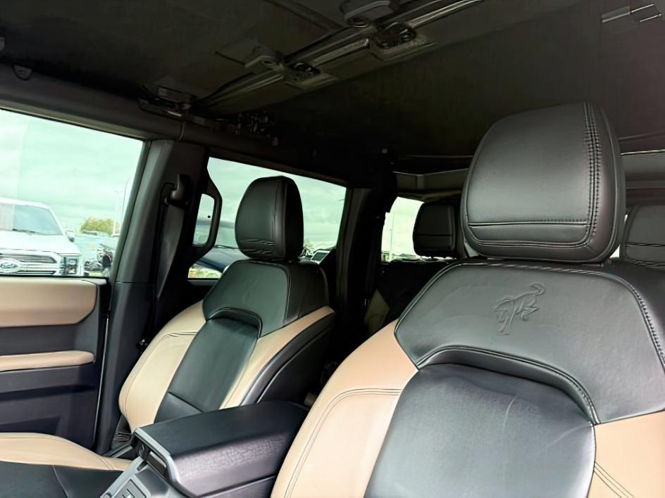2022 SILVER /Medium Sandstone w/Black Onyx Ford Bronco (1FMEE5DP3NL) with an EcoBoost 27L V-6 portdirect injection engine, Automatic transmission, located at 1175 N Woodruff Ave, Idaho Falls, ID, 83401, 43.506901, -111.999657 - This 2022 Ford Bronco is a modern off-road SUV built to balance everyday driving comfort with serious adventure capability. Powered by a 2.7L EcoBoost V6, it delivers strong, responsive performance whether on the highway or exploring rougher terrain. The interior features leather seating with heated- Photo#21