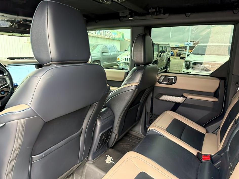 2022 SILVER /Medium Sandstone w/Black Onyx Ford Bronco (1FMEE5DP3NL) with an EcoBoost 27L V-6 portdirect injection engine, Automatic transmission, located at 1175 N Woodruff Ave, Idaho Falls, ID, 83401, 43.506901, -111.999657 - This 2022 Ford Bronco is a modern off-road SUV built to balance everyday driving comfort with serious adventure capability. Powered by a 2.7L EcoBoost V6, it delivers strong, responsive performance whether on the highway or exploring rougher terrain. The interior features leather seating with heated- Photo#25