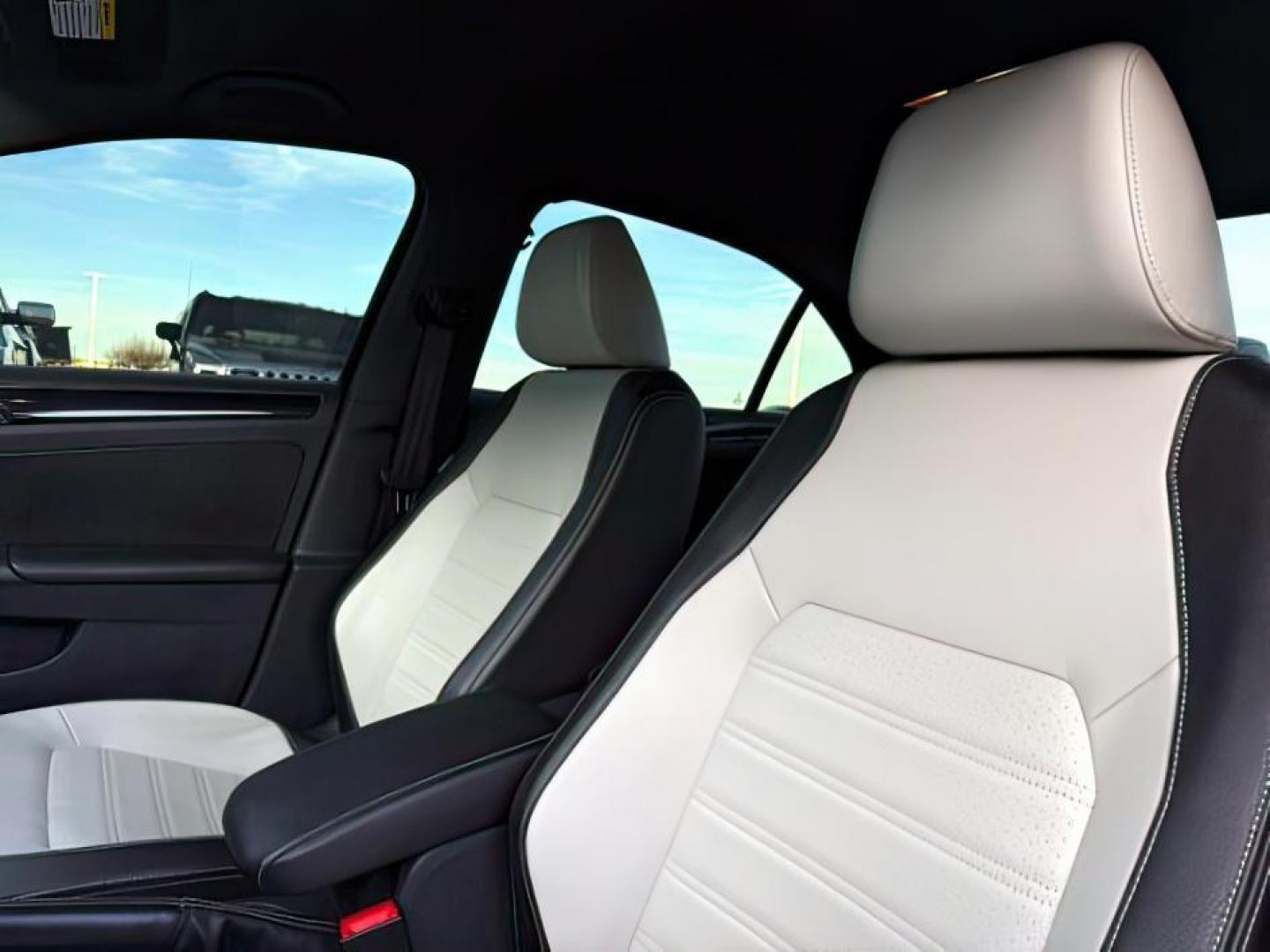 2015 Black Uni /Black Ceramique Volkswagen Jetta Sedan (3VWD17AJ3FM) with an 18L I-4 gasoline direct injection engine, Automatic transmission, located at 1175 N Woodruff Ave, Idaho Falls, ID, 83401, 43.506901, -111.999657 - At Timberline Auto, finding a great deal on your next vehicle is always easy! Our experienced sales staff's goal is to help find you the right vehicle at the right price! Our knowledgeable finance department has options for almost any credit score. We offer extended service contract options to prote - Photo#15