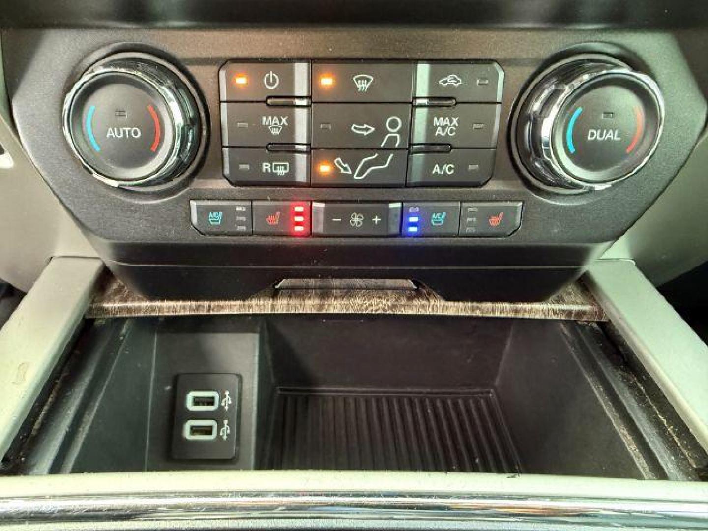 2018 GRAY /Black Ford F-250 (1FT7W2BT3JE) with an Powerstroke 67L V-8 diesel direct injection engine, Automatic transmission, located at 1175 N Woodruff Ave, Idaho Falls, ID, 83401, 43.506901, -111.999657 - At Timberline Auto, finding a great deal on your next vehicle is always easy! Our experienced sales staff's goal is to help find you the right vehicle at the right price! Our knowledgeable finance department has options for almost any credit score. We offer extended service contract options to prote - Photo#40