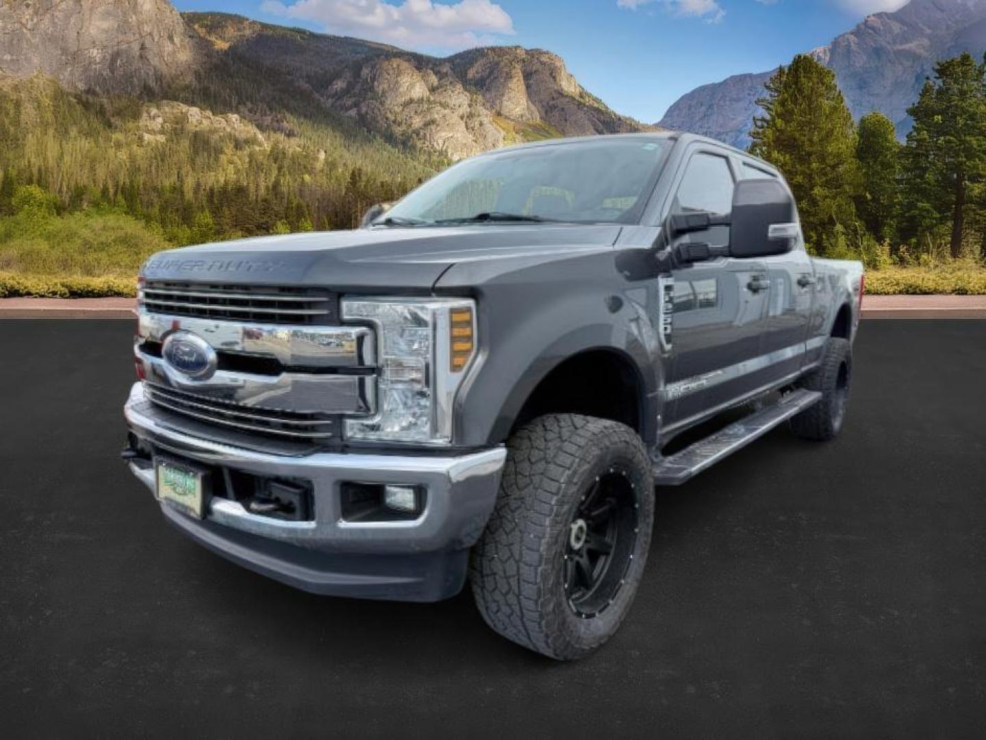 2018 GRAY /Black Ford F-250 (1FT7W2BT3JE) with an Powerstroke 67L V-8 diesel direct injection engine, Automatic transmission, located at 1175 N Woodruff Ave, Idaho Falls, ID, 83401, 43.506901, -111.999657 - At Timberline Auto, finding a great deal on your next vehicle is always easy! Our experienced sales staff's goal is to help find you the right vehicle at the right price! Our knowledgeable finance department has options for almost any credit score. We offer extended service contract options to prote - Photo#0