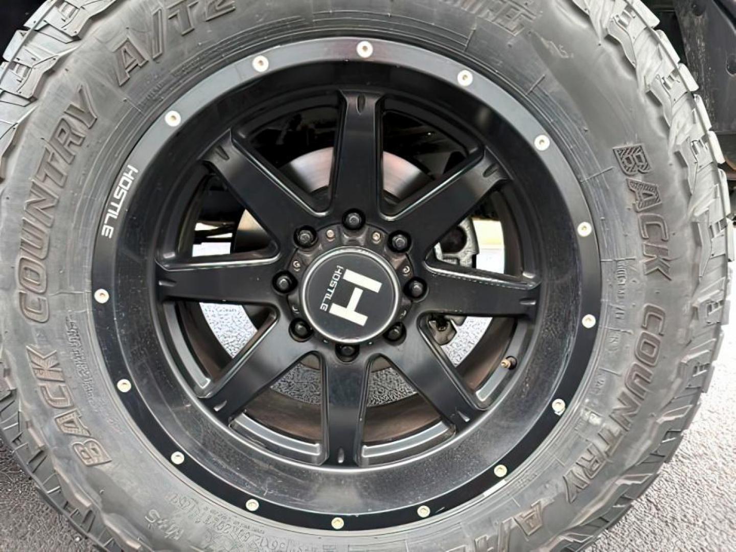 2018 GRAY /Black Ford F-250 (1FT7W2BT3JE) with an Powerstroke 67L V-8 diesel direct injection engine, Automatic transmission, located at 1175 N Woodruff Ave, Idaho Falls, ID, 83401, 43.506901, -111.999657 - At Timberline Auto, finding a great deal on your next vehicle is always easy! Our experienced sales staff's goal is to help find you the right vehicle at the right price! Our knowledgeable finance department has options for almost any credit score. We offer extended service contract options to prote - Photo#9