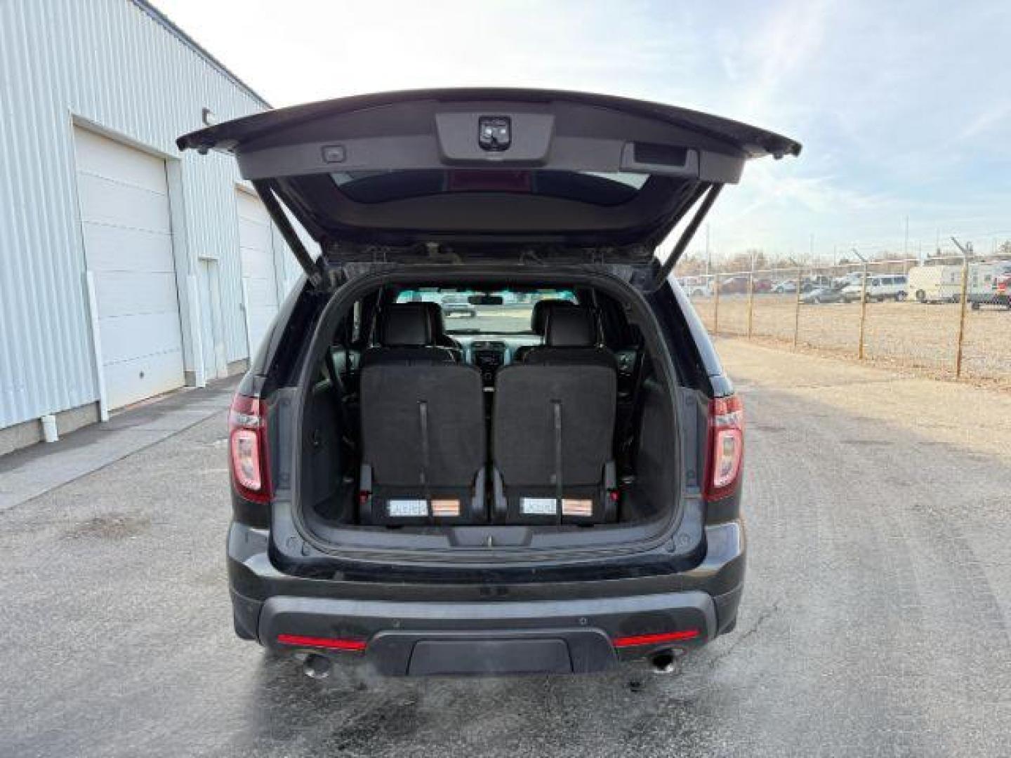 2014 Tuxedo Black Metallic /Charcoal Black Ford Explorer (1FM5K8GT9EG) with an EcoBoost 35L V-6 gasoline direct injection engine, Automatic transmission, located at 1175 N Woodruff Ave, Idaho Falls, ID, 83401, 43.506901, -111.999657 - Photo#31
