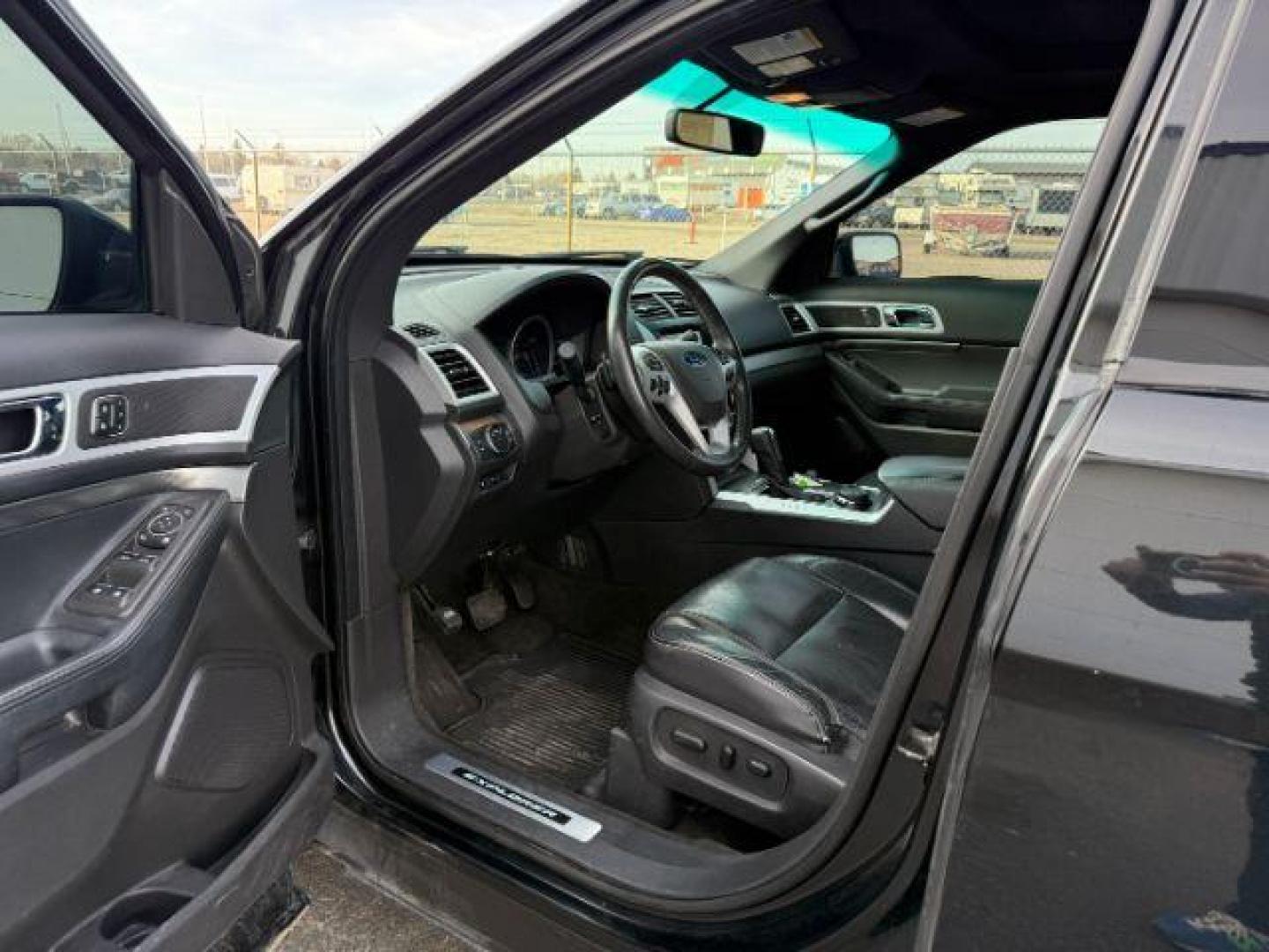 2014 Tuxedo Black Metallic /Charcoal Black Ford Explorer (1FM5K8GT9EG) with an EcoBoost 35L V-6 gasoline direct injection engine, Automatic transmission, located at 1175 N Woodruff Ave, Idaho Falls, ID, 83401, 43.506901, -111.999657 - Photo#39