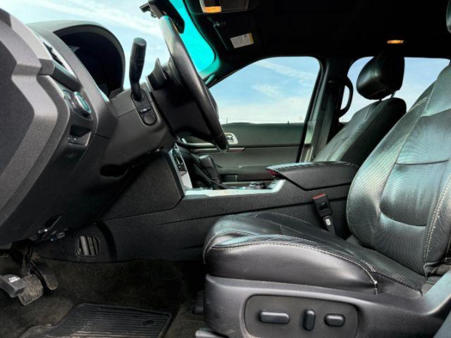 2014 Tuxedo Black Metallic /Charcoal Black Ford Explorer (1FM5K8GT9EG) with an EcoBoost 35L V-6 gasoline direct injection engine, Automatic transmission, located at 1175 N Woodruff Ave, Idaho Falls, ID, 83401, 43.506901, -111.999657 - Photo#40