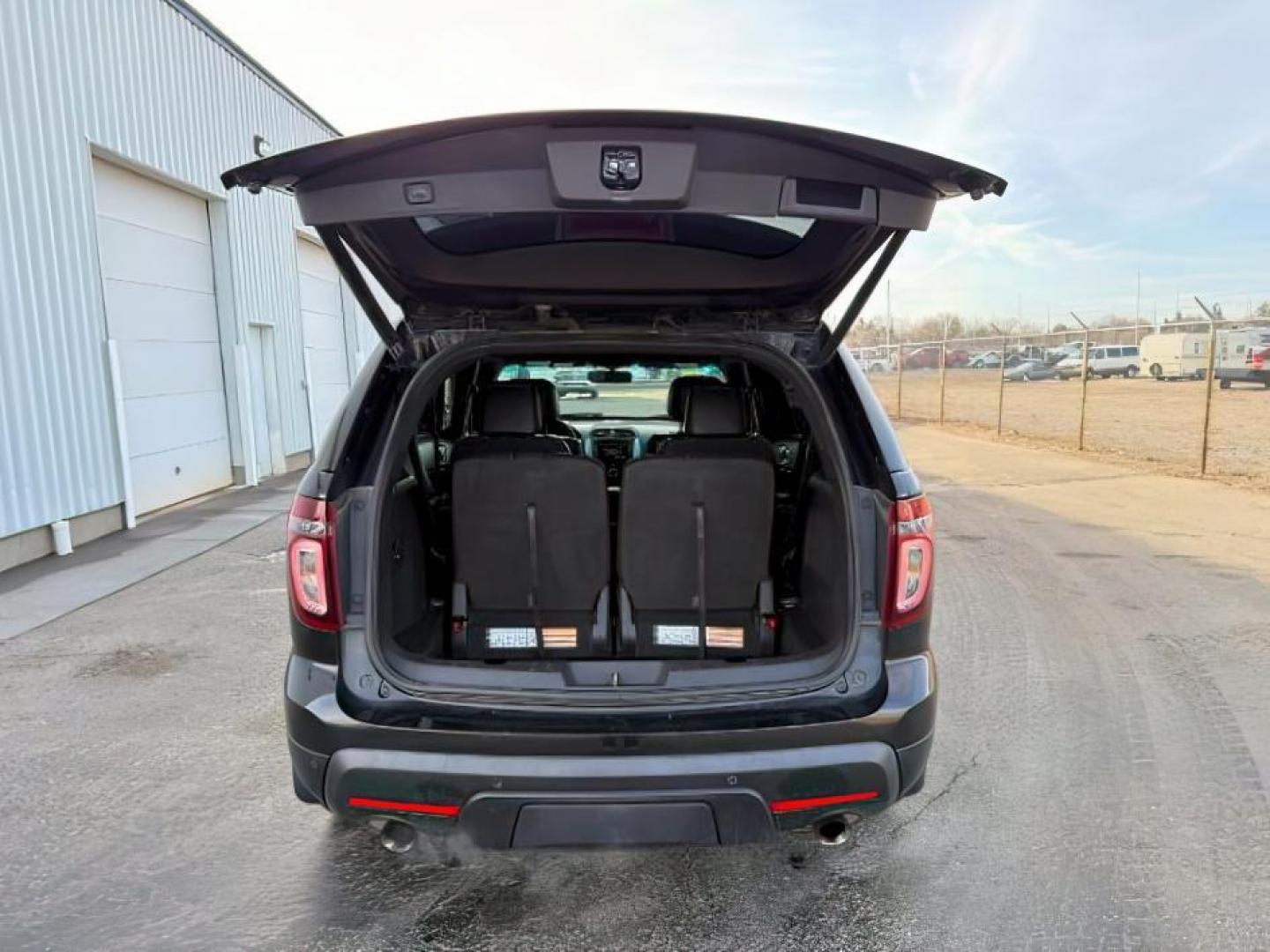 2014 Tuxedo Black Metallic /Charcoal Black Ford Explorer (1FM5K8GT9EG) with an EcoBoost 35L V-6 gasoline direct injection engine, Automatic transmission, located at 1175 N Woodruff Ave, Idaho Falls, ID, 83401, 43.506901, -111.999657 - Photo#5