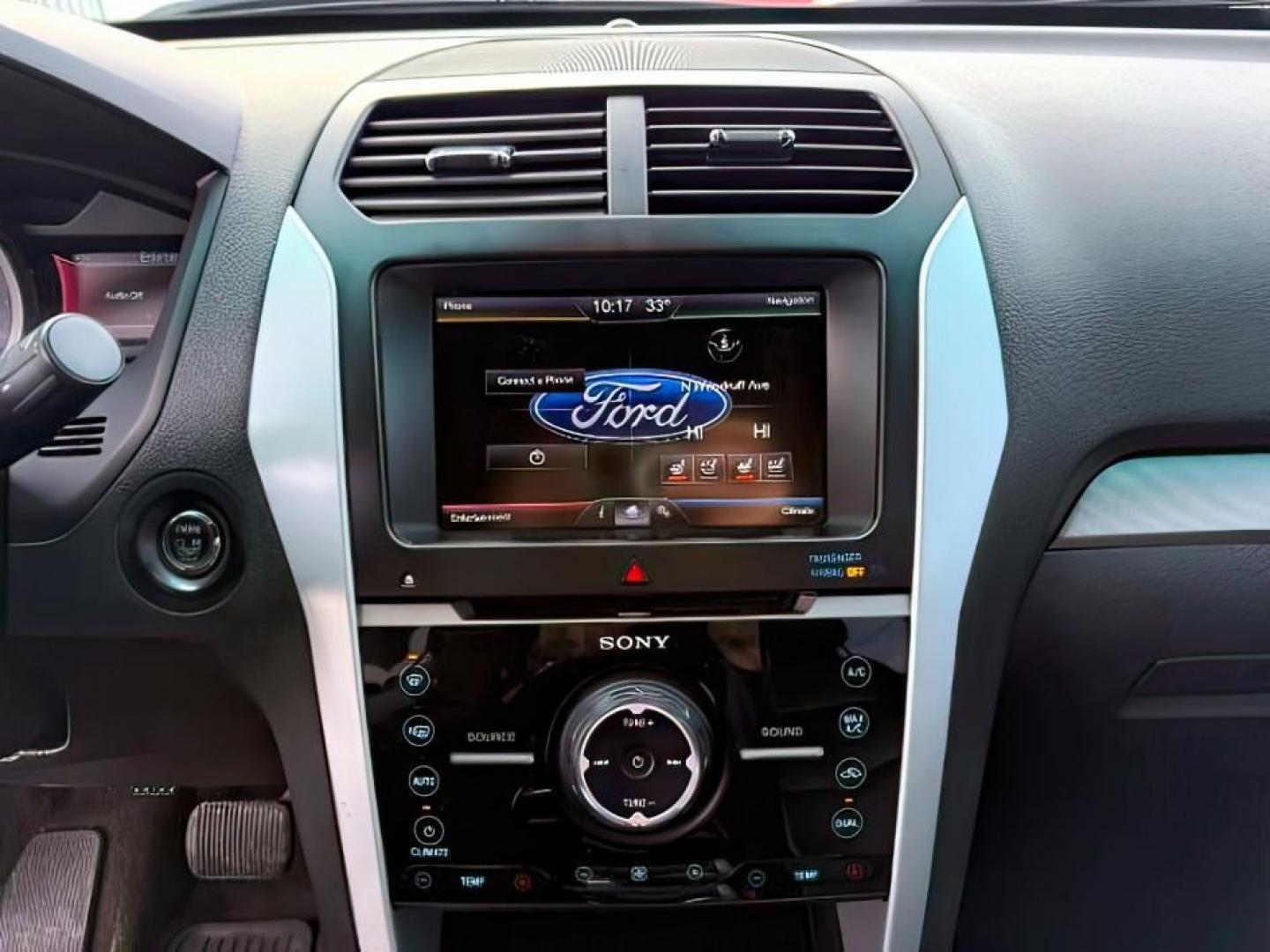 2014 Tuxedo Black Metallic /Charcoal Black Ford Explorer (1FM5K8GT9EG) with an EcoBoost 35L V-6 gasoline direct injection engine, Automatic transmission, located at 1175 N Woodruff Ave, Idaho Falls, ID, 83401, 43.506901, -111.999657 - Photo#17