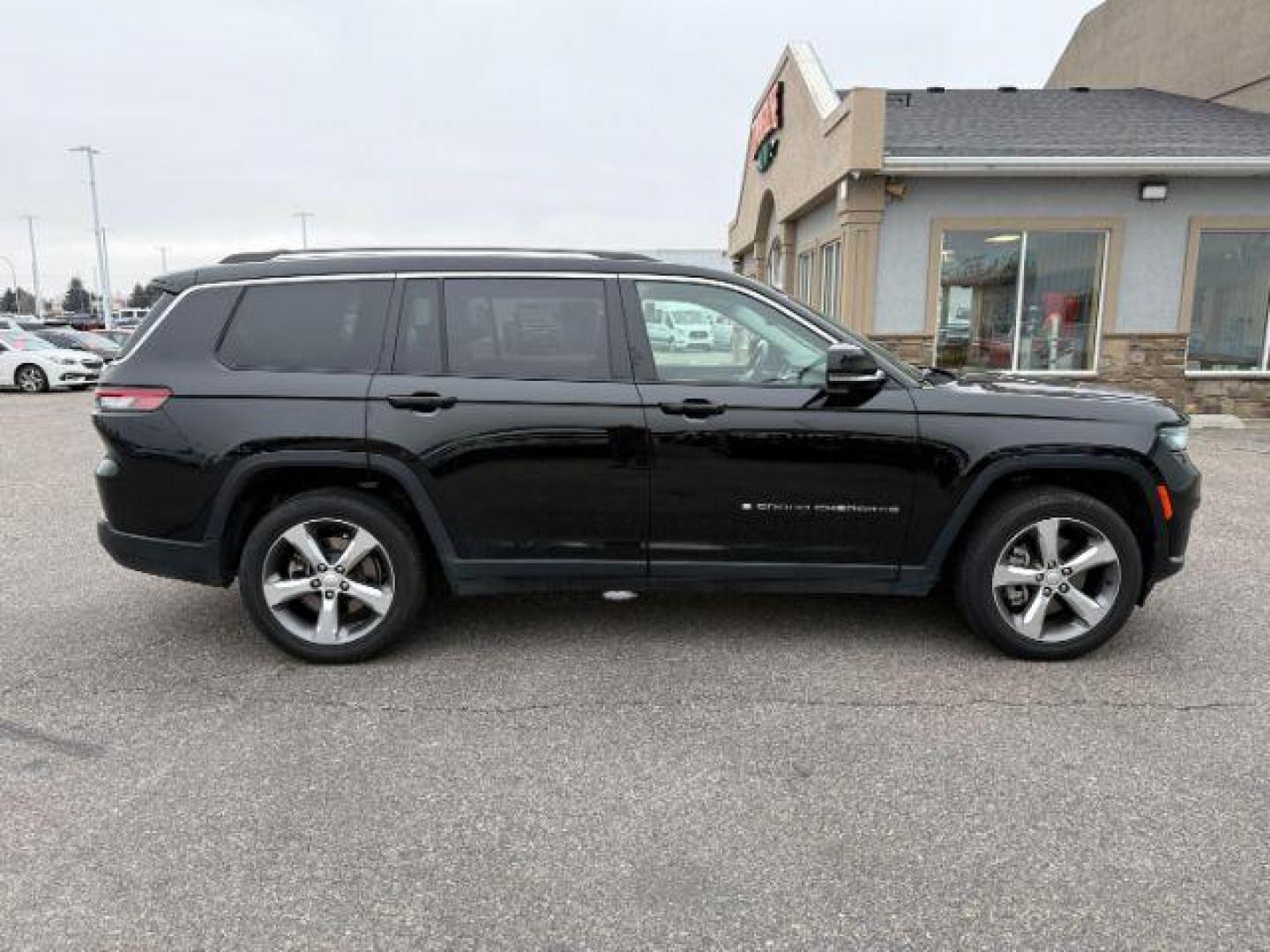 2021 Diamond Black Crystal Pearlcoat /Global Black Jeep Grand Cherokee L (1C4RJKBG7M8) with an Pentastar 36L V-6 DOHC engine, Automatic transmission, located at 1175 N Woodruff Ave, Idaho Falls, ID, 83401, 43.506901, -111.999657 - At Timberline Auto, finding a great deal on your next vehicle is always easy! Our experienced sales staff's goal is to help find you the right vehicle at the right price! Our knowledgeable finance department has options for almost any credit score. We offer extended service contract options to prote - Photo#36