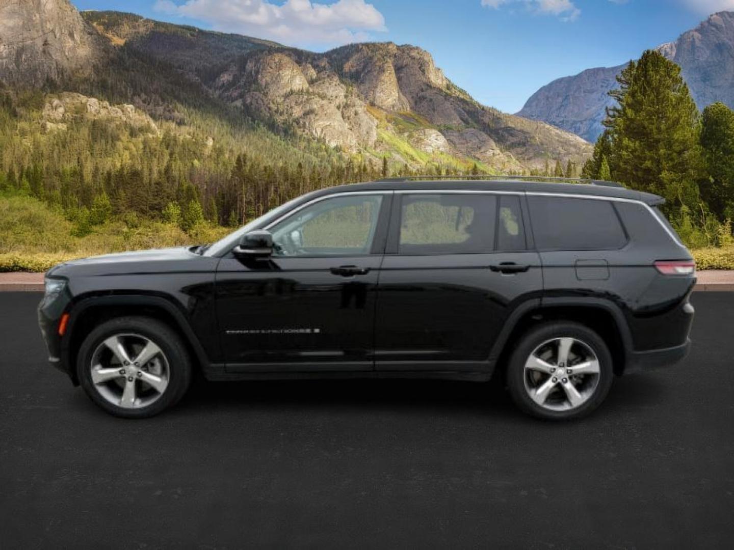 2021 Diamond Black Crystal Pearlcoat /Global Black Jeep Grand Cherokee L (1C4RJKBG7M8) with an Pentastar 36L V-6 DOHC engine, Automatic transmission, located at 1175 N Woodruff Ave, Idaho Falls, ID, 83401, 43.506901, -111.999657 - At Timberline Auto, finding a great deal on your next vehicle is always easy! Our experienced sales staff's goal is to help find you the right vehicle at the right price! Our knowledgeable finance department has options for almost any credit score. We offer extended service contract options to prote - Photo#1