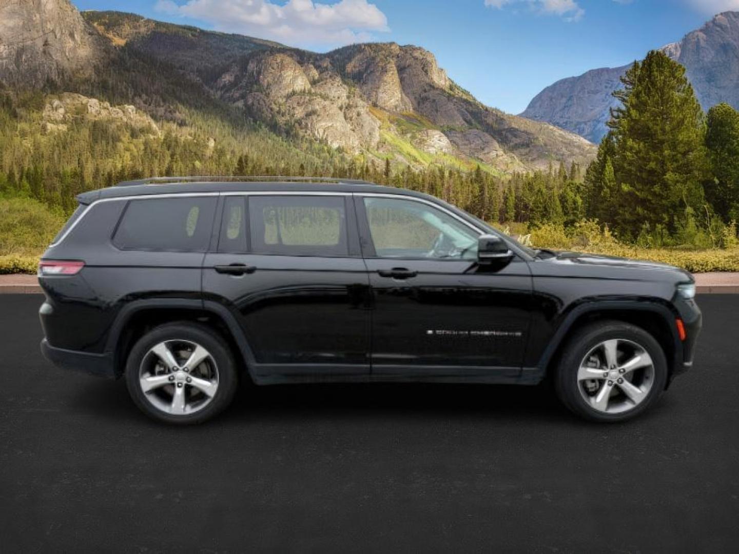 2021 Diamond Black Crystal Pearlcoat /Global Black Jeep Grand Cherokee L (1C4RJKBG7M8) with an Pentastar 36L V-6 DOHC engine, Automatic transmission, located at 1175 N Woodruff Ave, Idaho Falls, ID, 83401, 43.506901, -111.999657 - At Timberline Auto, finding a great deal on your next vehicle is always easy! Our experienced sales staff's goal is to help find you the right vehicle at the right price! Our knowledgeable finance department has options for almost any credit score. We offer extended service contract options to prote - Photo#9