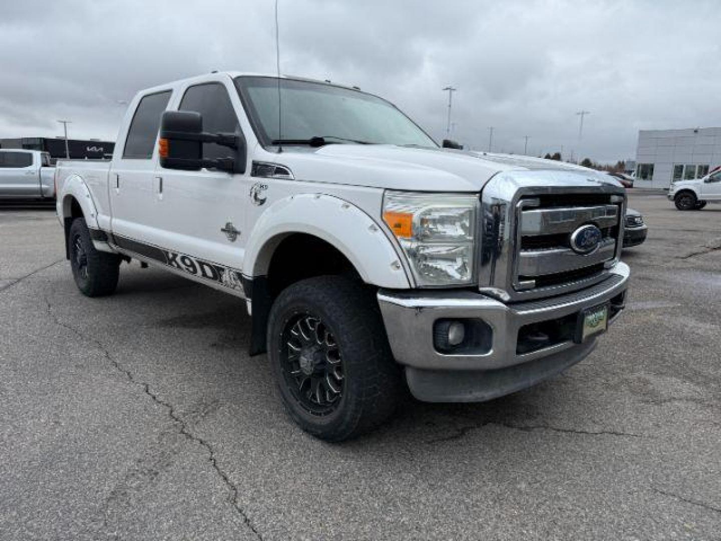 2011 White Platinum Metallic Tri-Coat /Adobe Ford F-350 (1FT8W3BT6BE) with an Powerstroke 67L V-8 diesel direct injection engine, Automatic transmission, located at 1175 N Woodruff Ave, Idaho Falls, ID, 83401, 43.506901, -111.999657 - At Timberline Auto, finding a great deal on your next vehicle is always easy! Our experienced sales staff's goal is to help find you the right vehicle at the right price! Our knowledgeable finance department has options for almost any credit score. We offer extended service contract options to prote - Photo#29