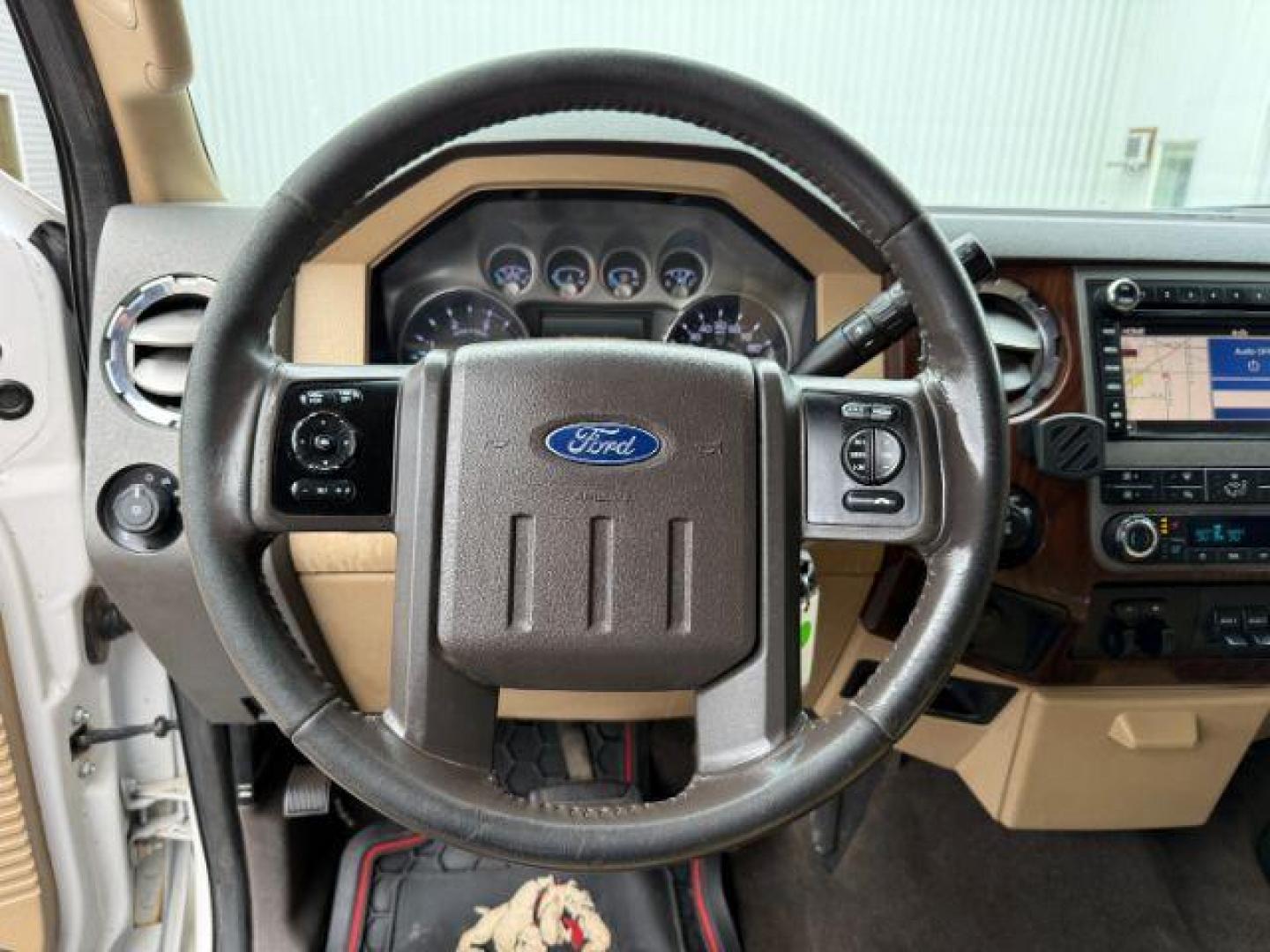 2011 White Platinum Metallic Tri-Coat /Adobe Ford F-350 (1FT8W3BT6BE) with an Powerstroke 67L V-8 diesel direct injection engine, Automatic transmission, located at 1175 N Woodruff Ave, Idaho Falls, ID, 83401, 43.506901, -111.999657 - At Timberline Auto, finding a great deal on your next vehicle is always easy! Our experienced sales staff's goal is to help find you the right vehicle at the right price! Our knowledgeable finance department has options for almost any credit score. We offer extended service contract options to prote - Photo#33