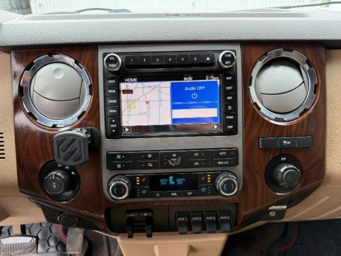 2011 White Platinum Metallic Tri-Coat /Adobe Ford F-350 (1FT8W3BT6BE) with an Powerstroke 67L V-8 diesel direct injection engine, Automatic transmission, located at 1175 N Woodruff Ave, Idaho Falls, ID, 83401, 43.506901, -111.999657 - At Timberline Auto, finding a great deal on your next vehicle is always easy! Our experienced sales staff's goal is to help find you the right vehicle at the right price! Our knowledgeable finance department has options for almost any credit score. We offer extended service contract options to prote - Photo#34