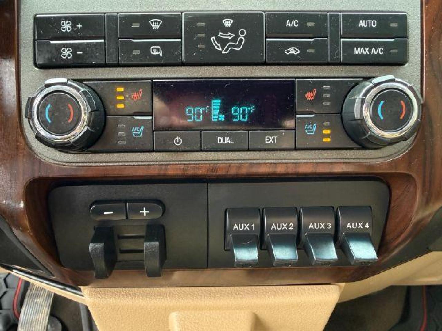 2011 White Platinum Metallic Tri-Coat /Adobe Ford F-350 (1FT8W3BT6BE) with an Powerstroke 67L V-8 diesel direct injection engine, Automatic transmission, located at 1175 N Woodruff Ave, Idaho Falls, ID, 83401, 43.506901, -111.999657 - At Timberline Auto, finding a great deal on your next vehicle is always easy! Our experienced sales staff's goal is to help find you the right vehicle at the right price! Our knowledgeable finance department has options for almost any credit score. We offer extended service contract options to prote - Photo#36