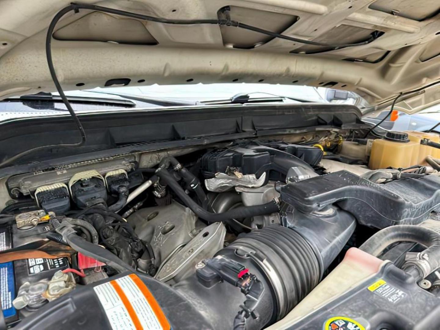 2011 White Platinum Metallic Tri-Coat /Adobe Ford F-350 (1FT8W3BT6BE) with an Powerstroke 67L V-8 diesel direct injection engine, Automatic transmission, located at 1175 N Woodruff Ave, Idaho Falls, ID, 83401, 43.506901, -111.999657 - At Timberline Auto, finding a great deal on your next vehicle is always easy! Our experienced sales staff's goal is to help find you the right vehicle at the right price! Our knowledgeable finance department has options for almost any credit score. We offer extended service contract options to prote - Photo#21