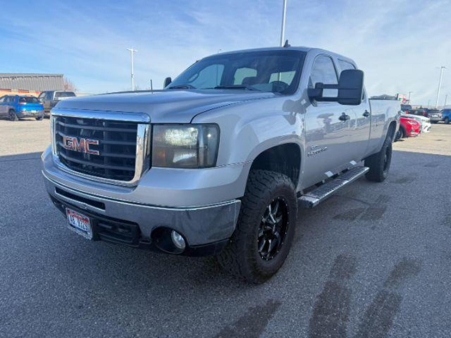 2008 SILVER /Ebony GMC Sierra 2500HD (1GTHK23668F) with an 66L V8 16V OHV TURBO DIESEL engine, Automatic transmission, located at 1175 N Woodruff Ave, Idaho Falls, ID, 83401, 43.506901, -111.999657 - At Timberline Auto, finding a great deal on your next vehicle is always easy! Our experienced sales staff's goal is to help find you the right vehicle at the right price! Our knowledgeable finance department has options for almost any credit score. We offer extended service contract options to prote - Photo#23