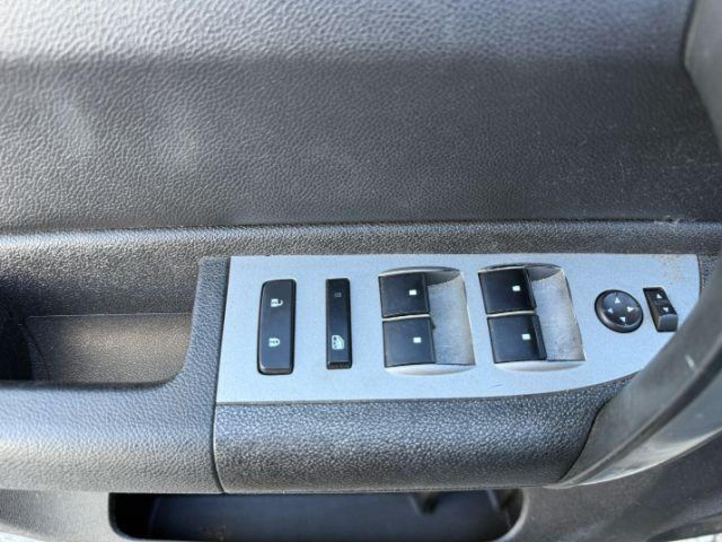 2008 SILVER /Ebony GMC Sierra 2500HD (1GTHK23668F) with an 66L V8 16V OHV TURBO DIESEL engine, Automatic transmission, located at 1175 N Woodruff Ave, Idaho Falls, ID, 83401, 43.506901, -111.999657 - At Timberline Auto, finding a great deal on your next vehicle is always easy! Our experienced sales staff's goal is to help find you the right vehicle at the right price! Our knowledgeable finance department has options for almost any credit score. We offer extended service contract options to prote - Photo#42