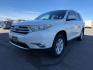2013 WHITE /Black Toyota Highlander (5TDBK3EH3DS) with an 35L V-6 DOHC engine, Automatic transmission, located at 1175 N Woodruff Ave, Idaho Falls, ID, 83401, 43.506901, -111.999657 - At Timberline Auto, finding a great deal on your next vehicle is always easy! Our experienced sales staff's goal is to help find you the right vehicle at the right price! Our knowledgeable finance department has options for almost any credit score. We offer extended service contract options to prote - Photo#27