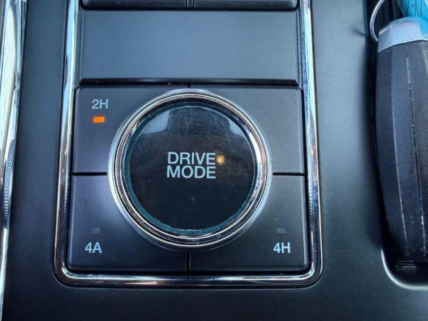 2024 SILVER /Black Onyx Ford Expedition (1FMJK1J80RE) with an EcoBoost 35L V-6 portdirect injection engine, Automatic transmission, located at 1175 N Woodruff Ave, Idaho Falls, ID, 83401, 43.506901, -111.999657 - At Timberline Auto, finding a great deal on your next vehicle is always easy! Our experienced sales staff's goal is to help find you the right vehicle at the right price! Our knowledgeable finance department has options for almost any credit score. We offer extended service contract options to prote - Photo#51