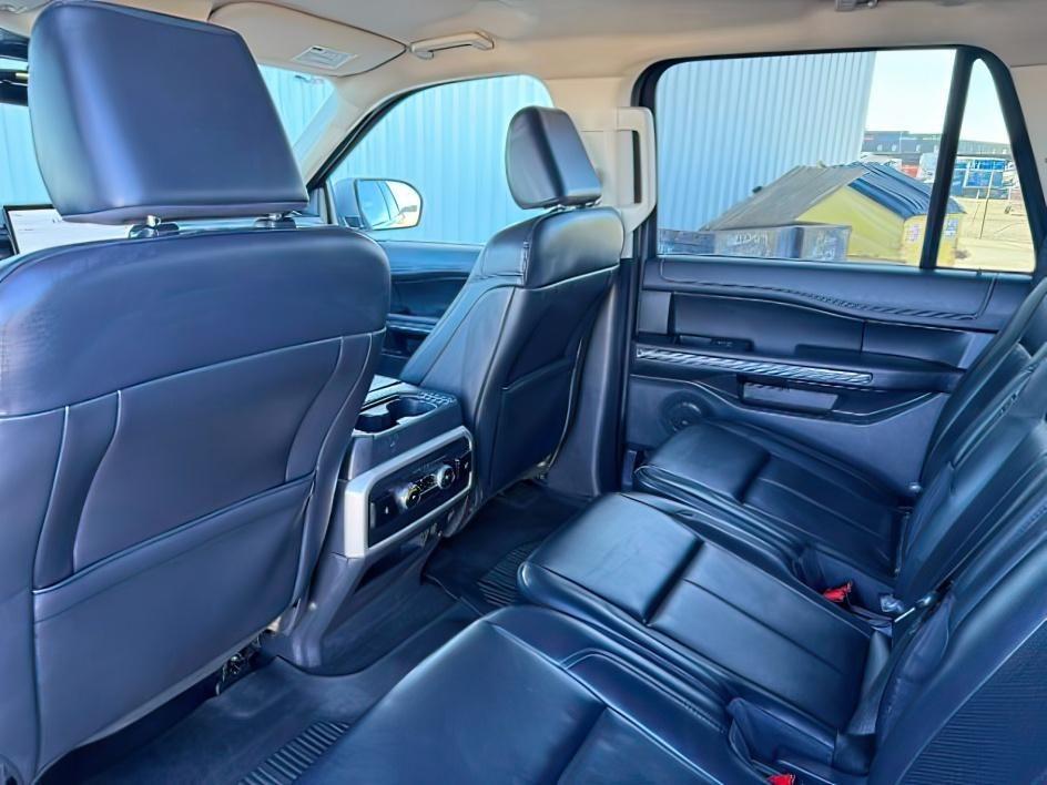 2024 SILVER /Black Onyx Ford Expedition XLT MAX (1FMJK1J80RE) with an EcoBoost 3.5L V-6 port/direct injection engine, AUTOMATIC transmission, located at 1235 N Woodruff Ave., Idaho Falls, 83401, (208) 523-1053, 43.507172, -112.000488 - This 2024 Ford Expedition delivers full-size SUV capability with refined comfort and modern technology, powered by the proven 3.5L EcoBoost V6 engine paired with an automatic transmission. Designed for confident daily driving and long-distance travel, it offers strong acceleration, smooth highway pe - Photo#28