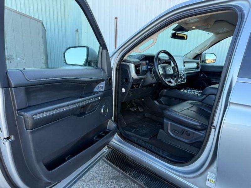 2024 Iconic Silver Metallic /Black Onyx Ford Expedition MAX XLT (1FMJK1J80RE) with an V6, 3.5L engine, 10-speed automatic transmission, located at 1175 N Woodruff Ave, Idaho Falls, ID, 83401, 43.506901, -111.999657 - <b>Vehicle Details</b><br>Take on every drive with confidence in this pre-owned 2024 Ford Expedition MAX XLT 4WD, now available in Idaho Falls, ID. Built for families, road trips, towing, and everyday comfort, this full-size SUV delivers impressive capability with a powerful V6 3.5L gasoline engine- Photo#14