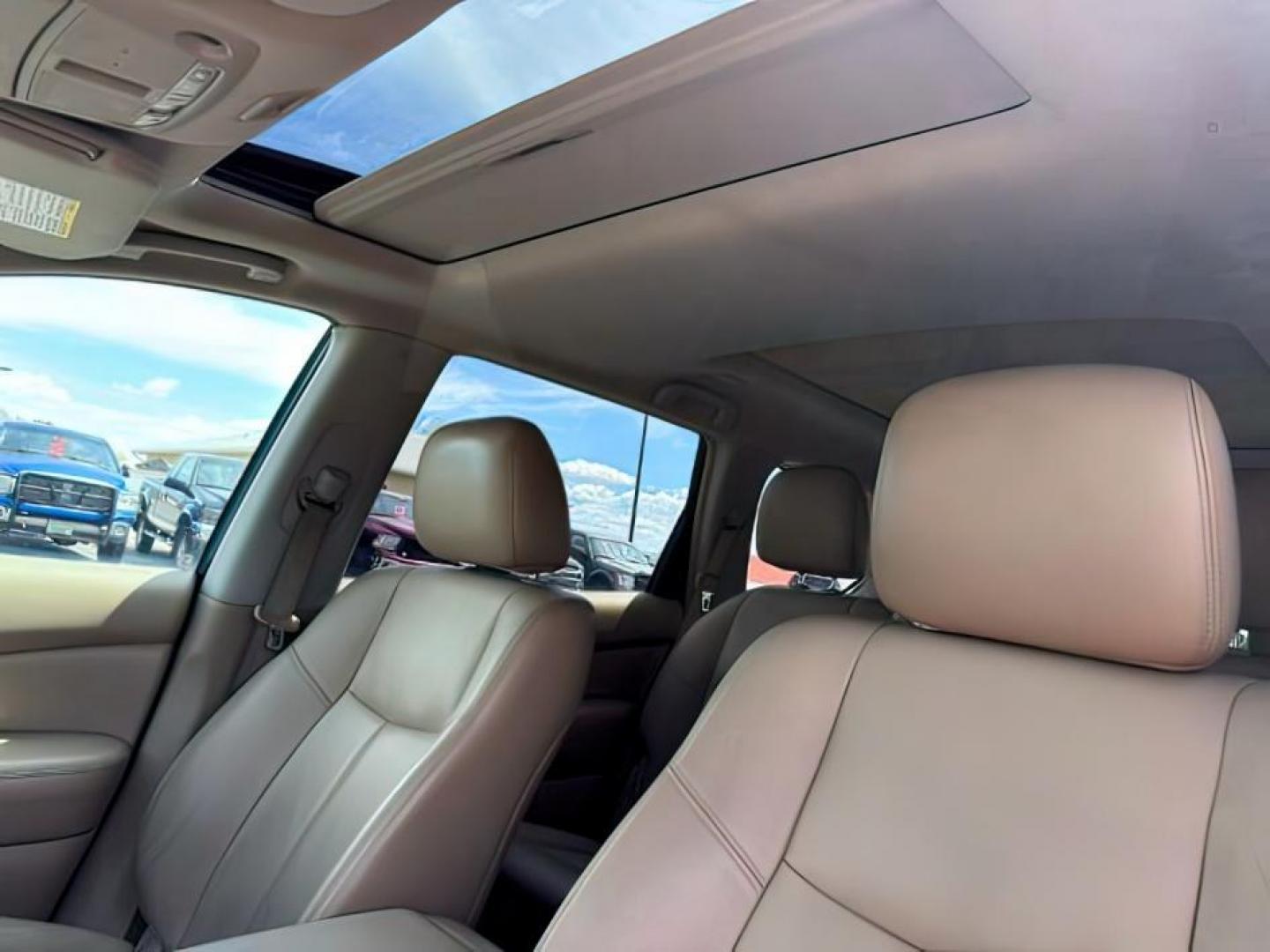 2013 GRAY /Charcoal Nissan Pathfinder (5N1AR2MMXDC) with an 35L V-6 DOHC engine, Automatic transmission, located at 1175 N Woodruff Ave, Idaho Falls, ID, 83401, 43.506901, -111.999657 - At Timberline Auto, finding a great deal on your next vehicle is always easy! Our experienced sales staff's goal is to help find you the right vehicle at the right price! Our knowledgeable finance department has options for almost any credit score. We offer extended service contract options to prote - Photo#26