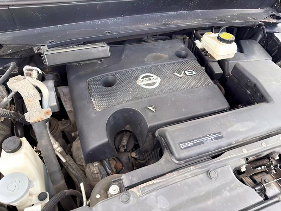 2013 GRAY /Charcoal Nissan Pathfinder Platinum (5N1AR2MMXDC) with an 3.5L V-6 DOHC engine, AUTOMATIC transmission, located at 1235 N Woodruff Ave., Idaho Falls, 83401, (208) 523-1053, 43.507172, -112.000488 - At Timberline Auto, finding a great deal on your next vehicle is always easy! Our experienced sales staff's goal is to help find you the right vehicle at the right price! Our knowledgeable finance department has options for almost any credit score. We offer extended service contract options to prote - Photo#31