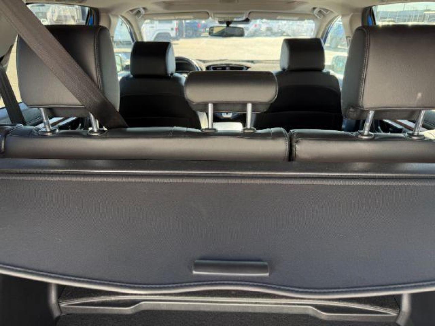 2020 BLUE /Black Honda CR-V AWD Touring (7FARW2H91LE) with an 1.5L I-4 gasoline direct injection engine, AUTOMATIC transmission, located at 1235 N Woodruff Ave., Idaho Falls, 83401, (208) 523-1053, 43.507172, -112.000488 - At Timberline Auto, finding a great deal on your next vehicle is always easy! Our experienced sales staff's goal is to help find you the right vehicle at the right price! Our knowledgeable finance department has options for almost any credit score. We offer extended service contract options to prote - Photo#38