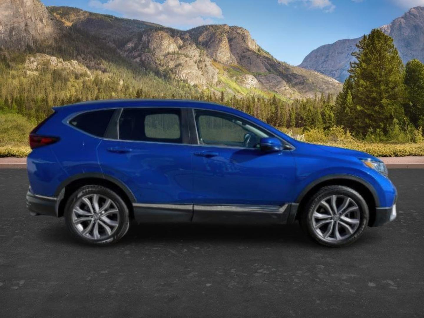 2020 BLUE /Black Honda CR-V AWD Touring (7FARW2H91LE) with an 1.5L I-4 gasoline direct injection engine, AUTOMATIC transmission, located at 1235 N Woodruff Ave., Idaho Falls, 83401, (208) 523-1053, 43.507172, -112.000488 - At Timberline Auto, finding a great deal on your next vehicle is always easy! Our experienced sales staff's goal is to help find you the right vehicle at the right price! Our knowledgeable finance department has options for almost any credit score. We offer extended service contract options to prote - Photo#9