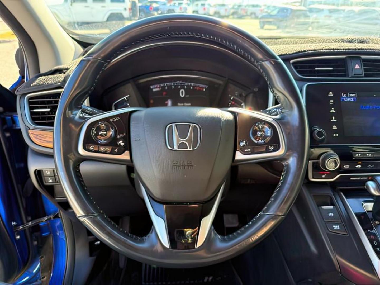 2020 BLUE /Black Honda CR-V AWD Touring (7FARW2H91LE) with an 1.5L I-4 gasoline direct injection engine, AUTOMATIC transmission, located at 1235 N Woodruff Ave., Idaho Falls, 83401, (208) 523-1053, 43.507172, -112.000488 - At Timberline Auto, finding a great deal on your next vehicle is always easy! Our experienced sales staff's goal is to help find you the right vehicle at the right price! Our knowledgeable finance department has options for almost any credit score. We offer extended service contract options to prote - Photo#17