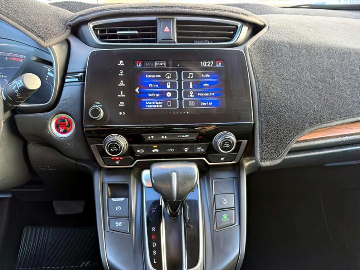 2020 BLUE /Black Honda CR-V AWD Touring (7FARW2H91LE) with an 1.5L I-4 gasoline direct injection engine, AUTOMATIC transmission, located at 1235 N Woodruff Ave., Idaho Falls, 83401, (208) 523-1053, 43.507172, -112.000488 - At Timberline Auto, finding a great deal on your next vehicle is always easy! Our experienced sales staff's goal is to help find you the right vehicle at the right price! Our knowledgeable finance department has options for almost any credit score. We offer extended service contract options to prote - Photo#18