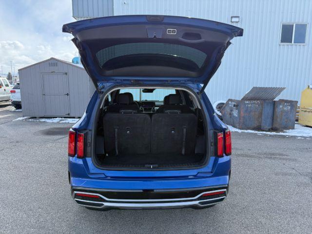2021 BLUE /Black Kia Sorento SX | SX Prestige (5XYRKDLFXMG) with an 2.5L I-4 port/direct injection engine, AUTOMATIC transmission, located at 1235 N Woodruff Ave., Idaho Falls, 83401, (208) 523-1053, 43.507172, -112.000488 - Photo#35