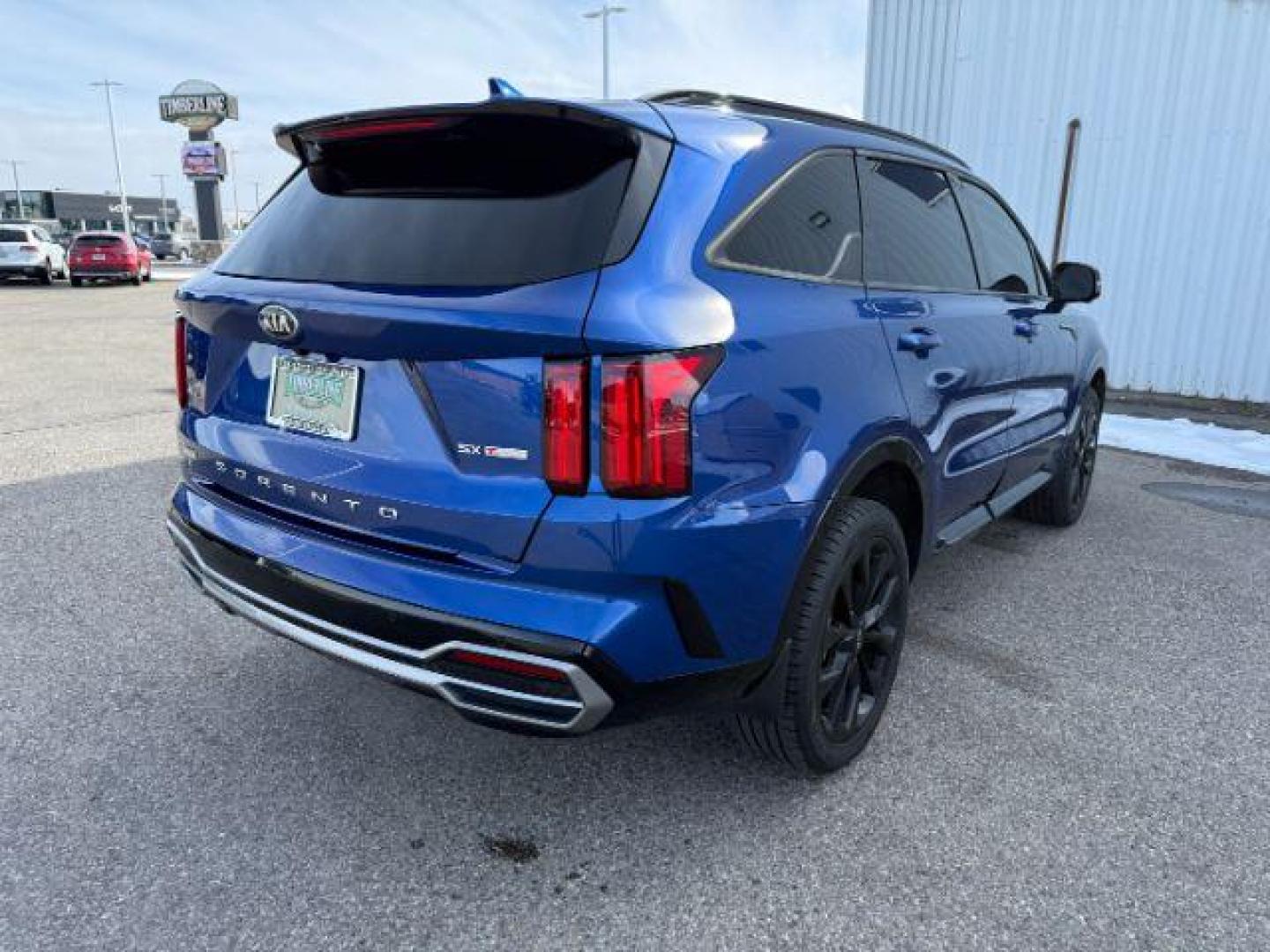 2021 BLUE /Black KIA Sorento (5XYRKDLFXMG) with an 25L I-4 portdirect injection engine, Automatic transmission, located at 1175 N Woodruff Ave, Idaho Falls, ID, 83401, 43.506901, -111.999657 - At Timberline Auto, finding a great deal on your next vehicle is always easy! Our experienced sales staff's goal is to help find you the right vehicle at the right price! Our knowledgeable finance department has options for almost any credit score. We offer extended service contract options to prote - Photo#38