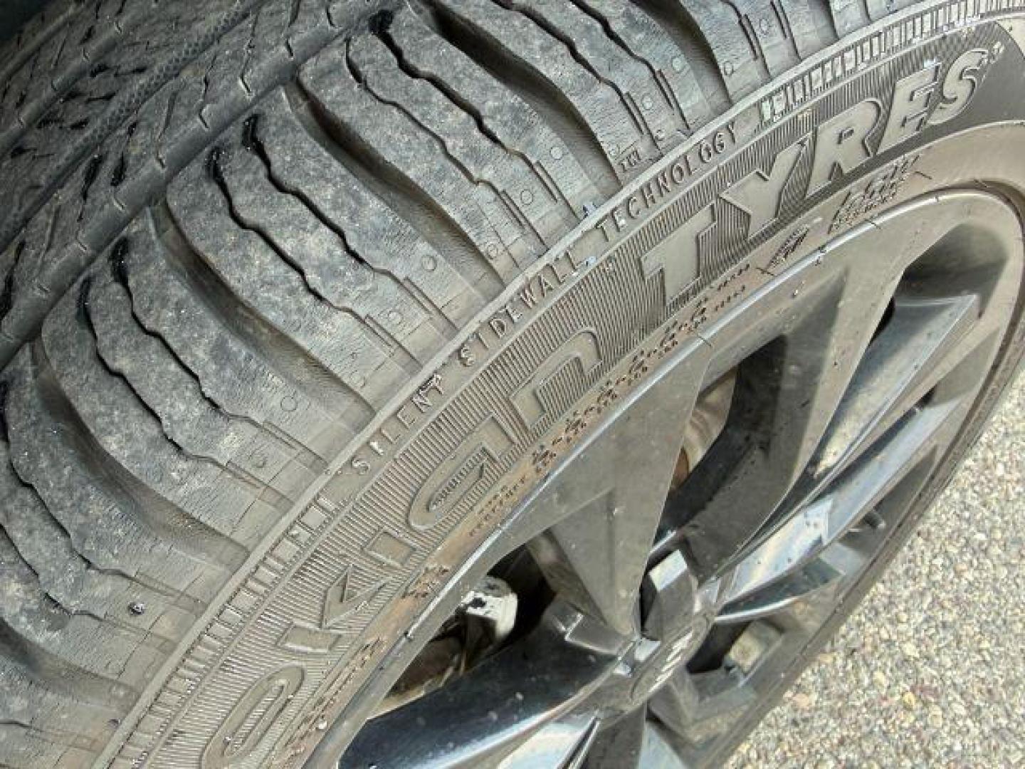 2021 BLUE /Black KIA Sorento (5XYRKDLFXMG) with an 25L I-4 portdirect injection engine, Automatic transmission, located at 1175 N Woodruff Ave, Idaho Falls, ID, 83401, 43.506901, -111.999657 - At Timberline Auto, finding a great deal on your next vehicle is always easy! Our experienced sales staff's goal is to help find you the right vehicle at the right price! Our knowledgeable finance department has options for almost any credit score. We offer extended service contract options to prote - Photo#42